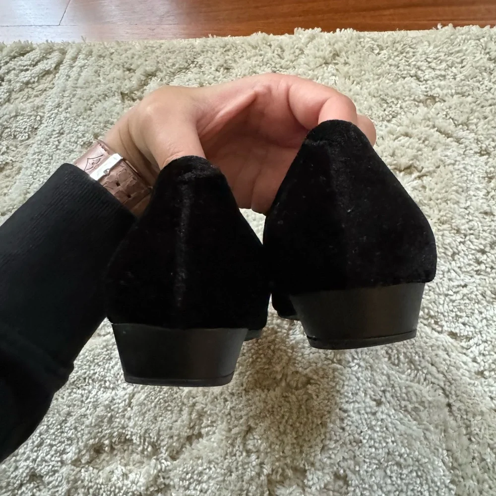 Karen Scott Black Suede Flats - Picture 5 of 6